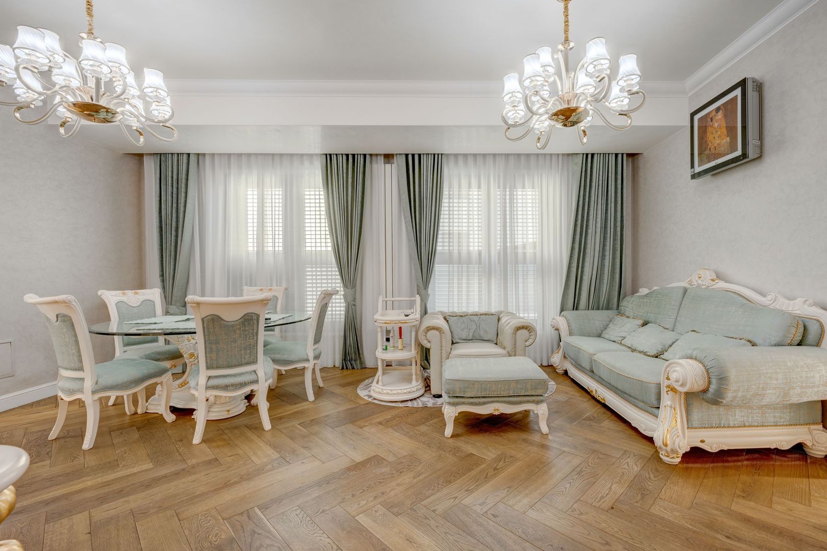 Apartament 3 Camere 150 mp + Terase | Mobilat si Utilat Premium