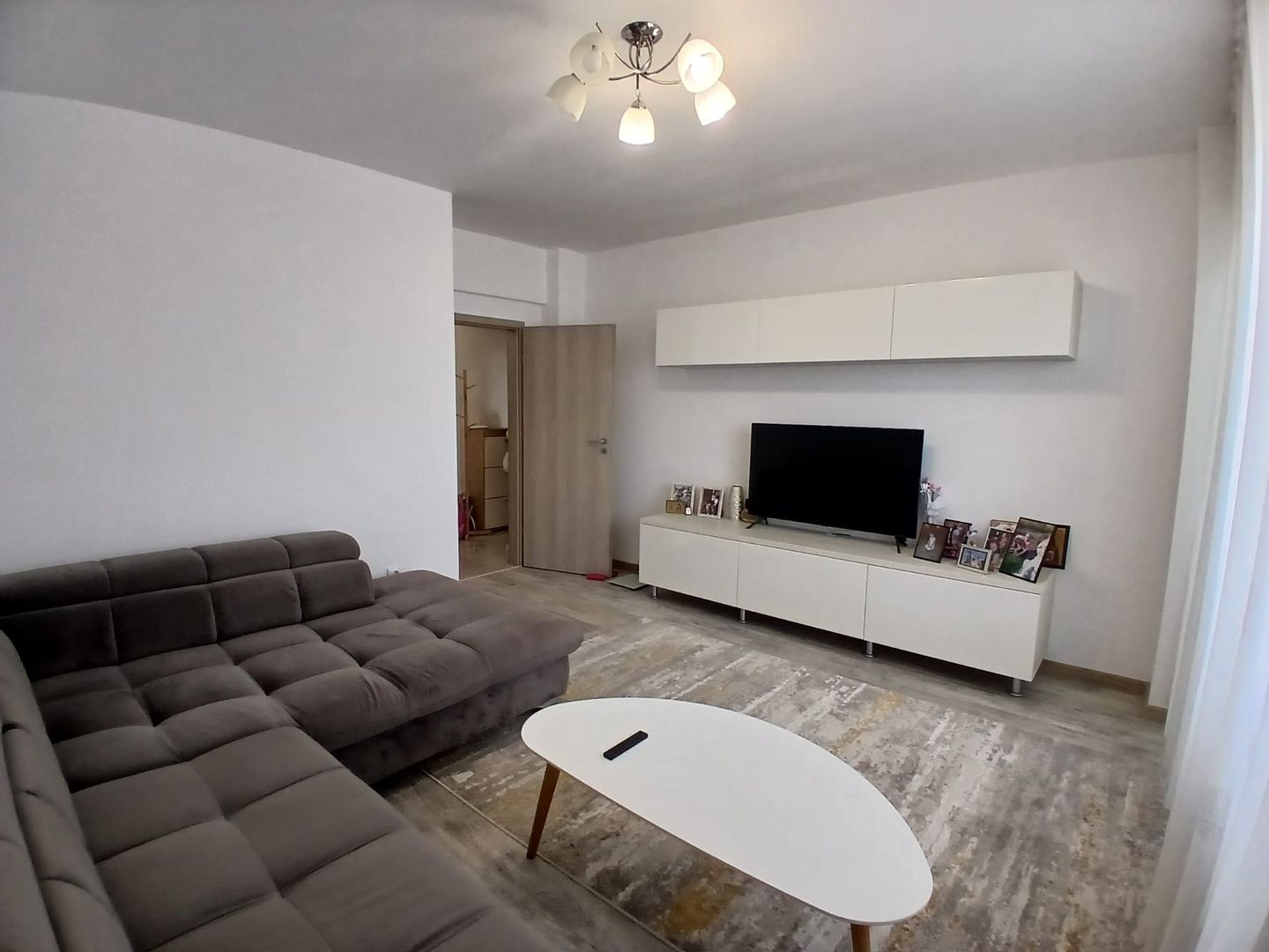 Apartament spatios 3 camere | 92mp | Bragadiru — Central