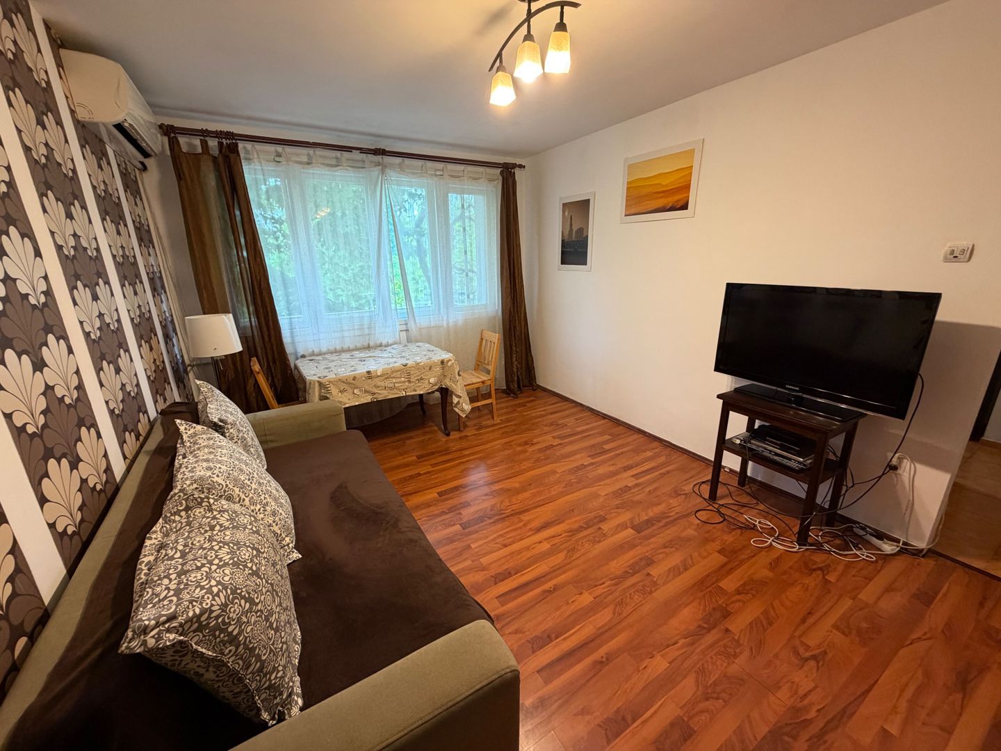 Apartament 4 camere 87 mp - Imobil 1965 - Etaj 1/4 — Gorjului