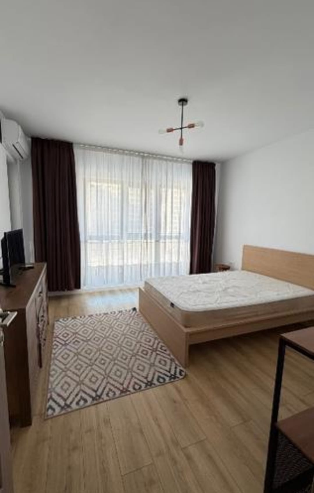 Oferta Garsonieră 450 Euro Plaza Residence Malul Affi — Bucuresti