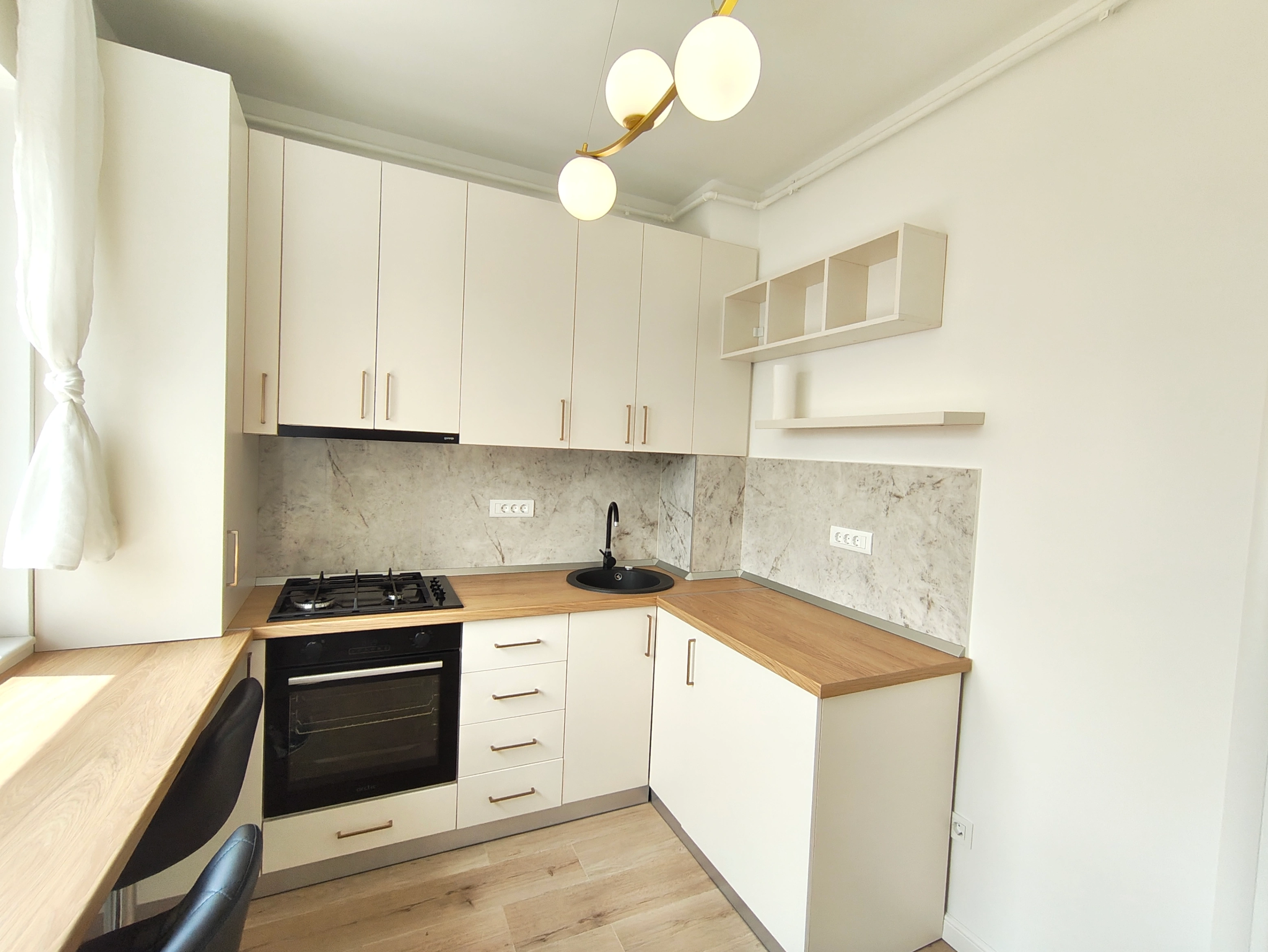Garsoniera Regie Residence Politehnica Econom Cezarescu — Grozavesti